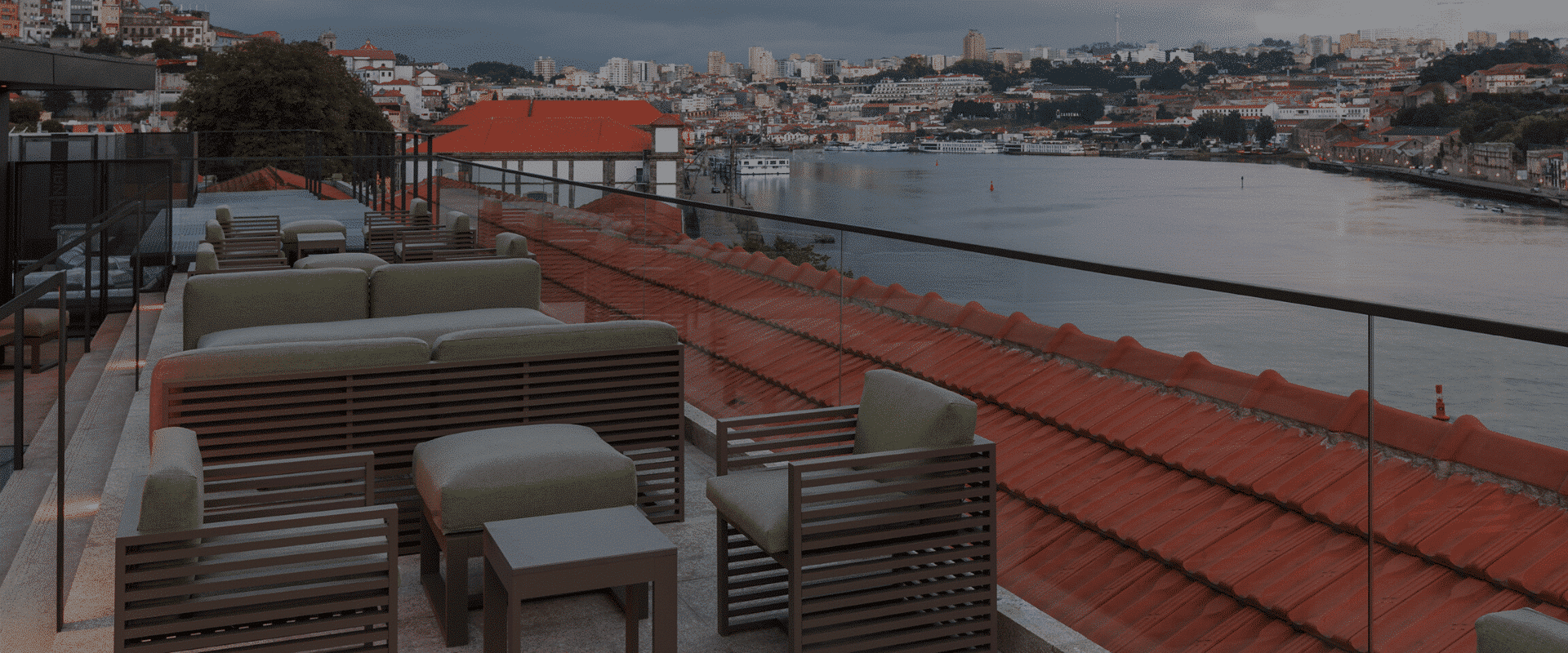 Vista Rio Rooftop NEYA Porto Hotel